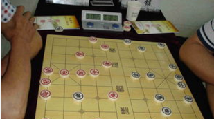 臭棋篓子和象棋名手（幽默故事）