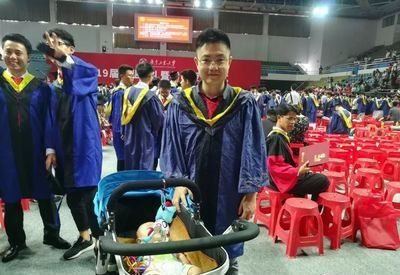 一毕业就进了体制，我快乐吗？
